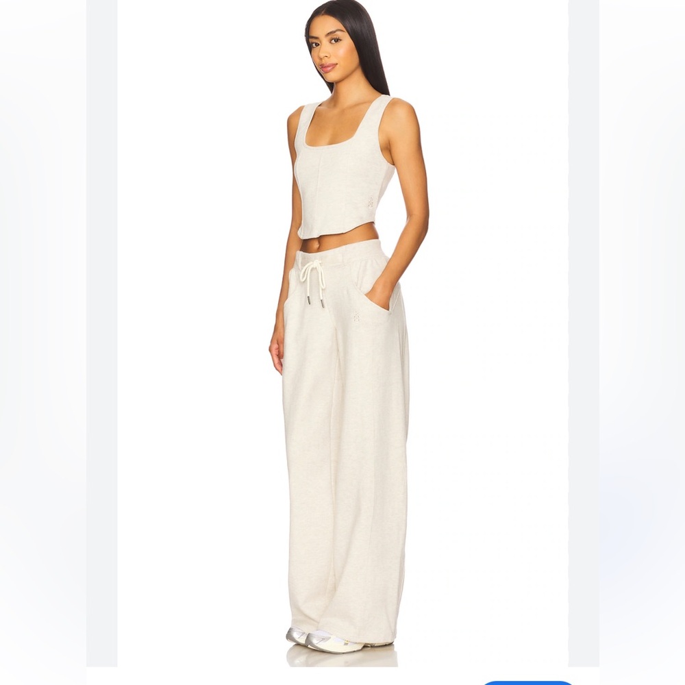 NWT FREE PEOPLE MOVEMENT FOR THE WIN SET